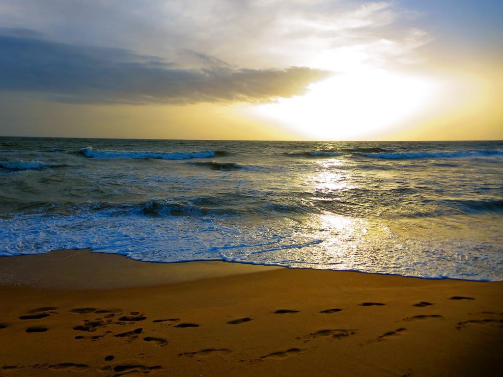 The Beach Boutique Uswetakeiyawa Esterno foto