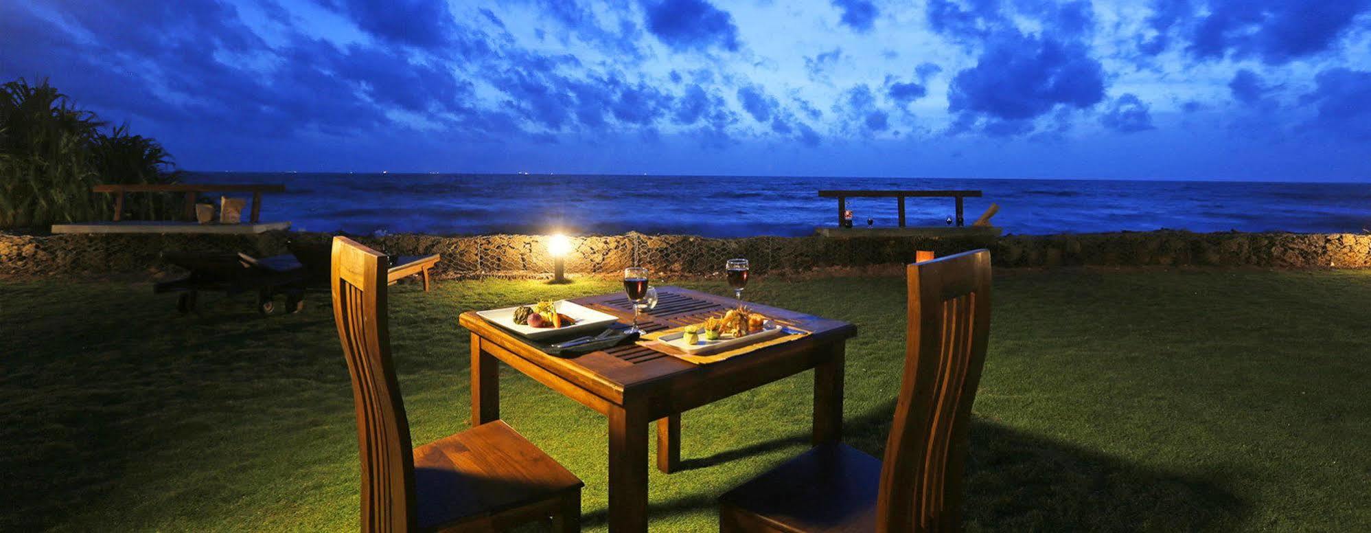 The Beach Boutique Uswetakeiyawa Esterno foto